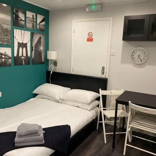 Vika Residence Deluxe Apartments Wednesbury Holiday Resort エクステリア 写真