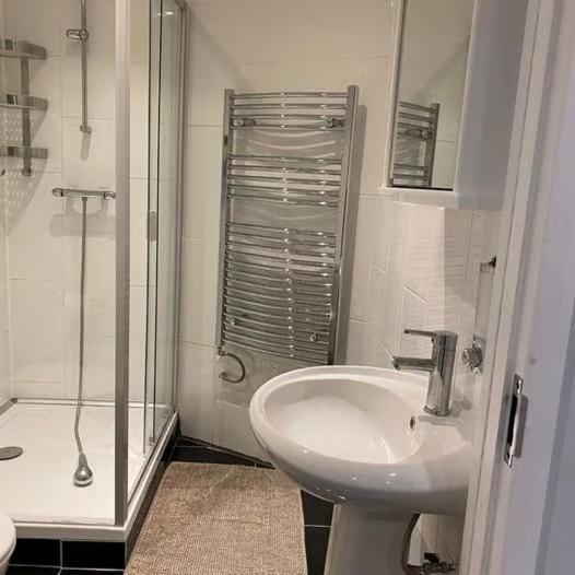 Vika Residence Deluxe Apartments Wednesbury Holiday Resort エクステリア 写真